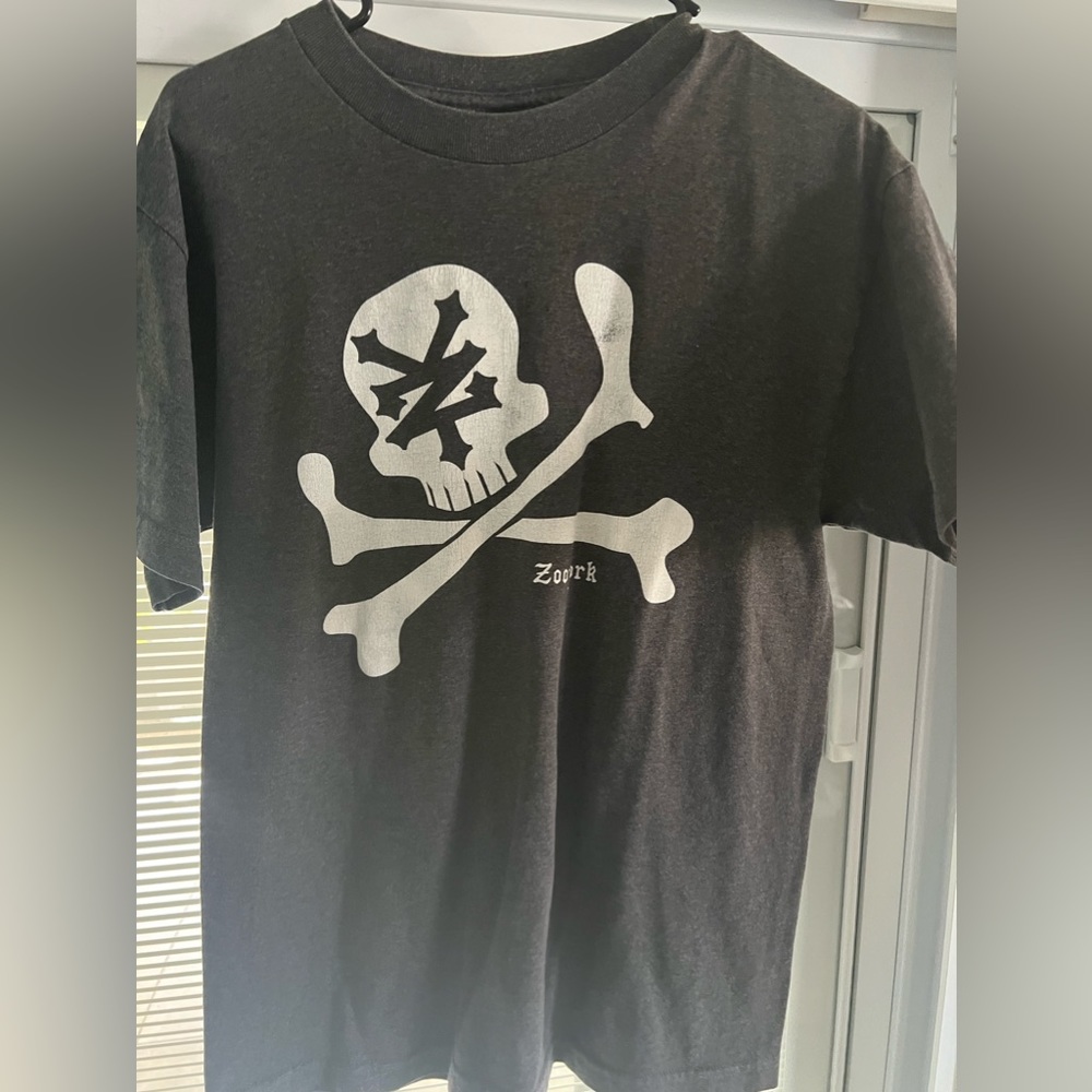 ZOO YORK GREY SKULL T-SHIRT Y2K ALT GRUNGE